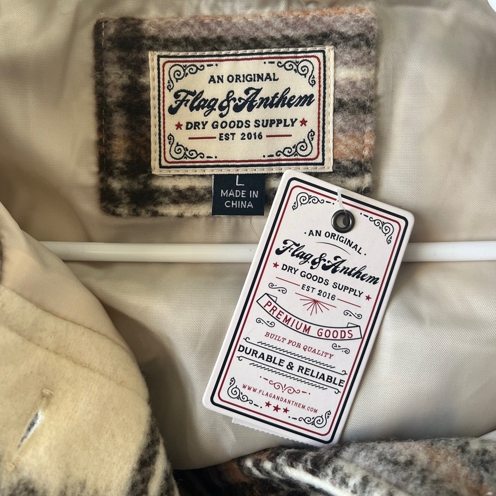 Shacket - Picture 6 of 7